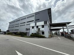 Loyang Crescent (D17), Factory #578706121